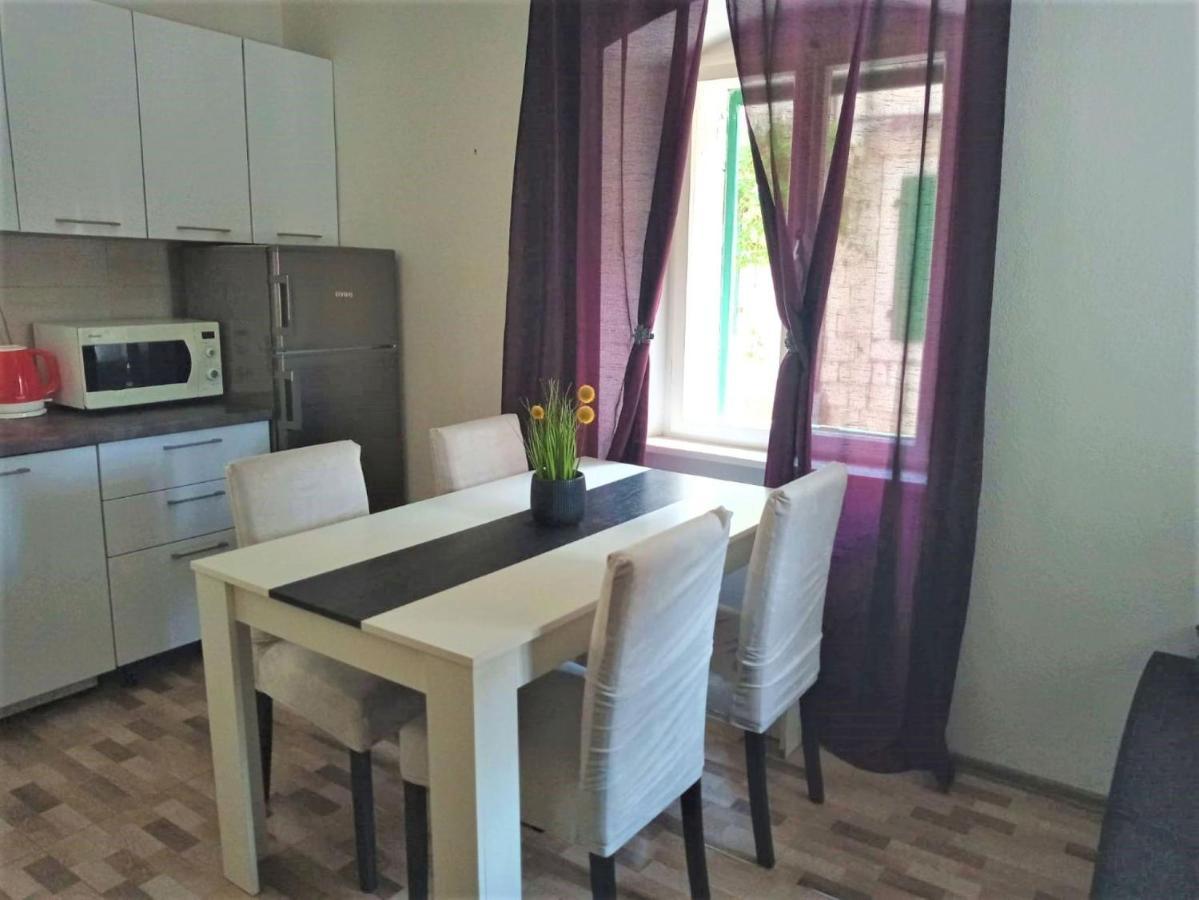 Apartment Karlito Kaštela Kültér fotó