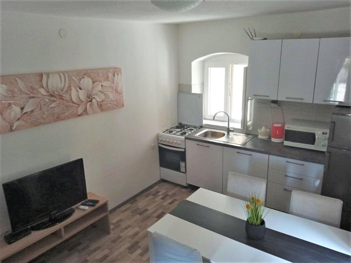 Apartment Karlito Kaštela Kültér fotó